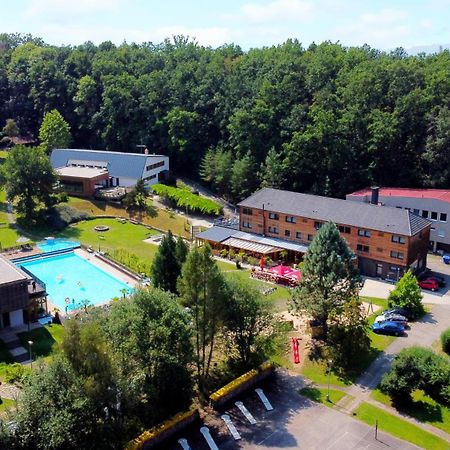 Sporthotel Barborka Hluboká nad Vltavou Exterior photo