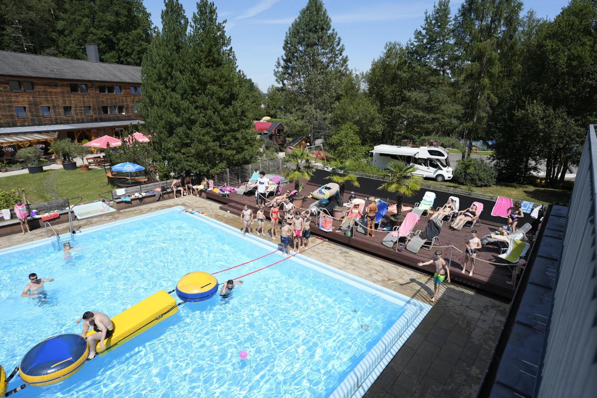 Sporthotel Barborka Hluboká nad Vltavou Exterior photo